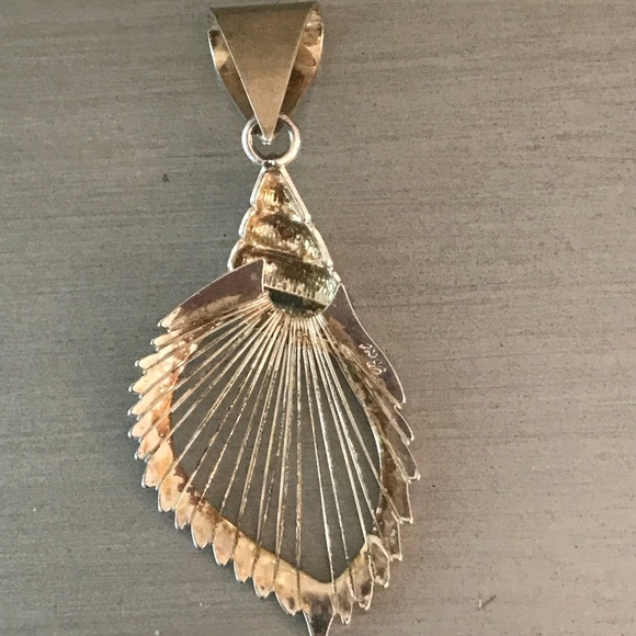 Silver Seashell Pendant - Picture 2 of 2